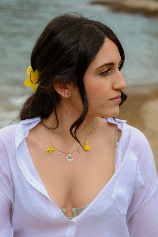 Collier argenté perles jaunes